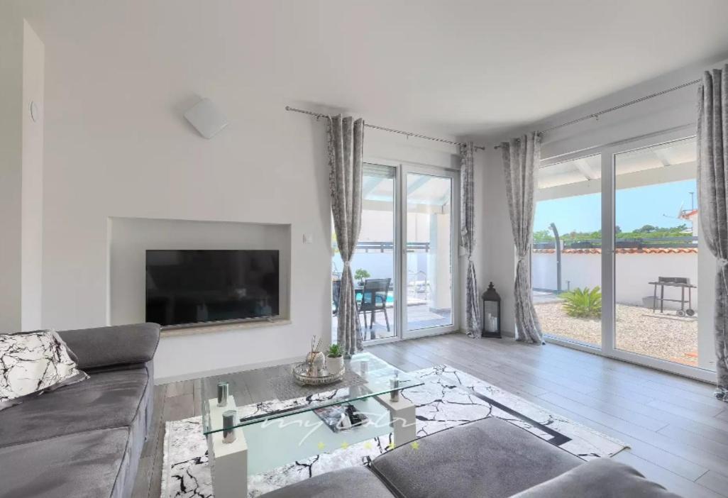 Villa Sarah Медулин Екстер'єр фото